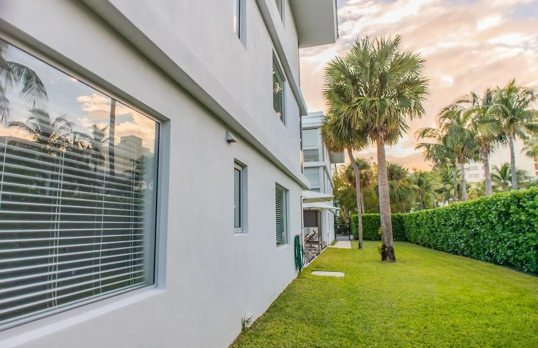 Beach Haus Key Biscayne Contemporary Apartments-1
